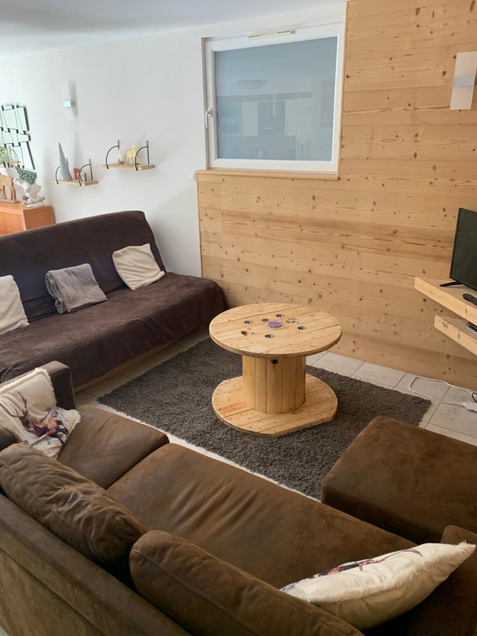 Living room, Seating area