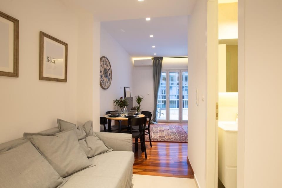 Living room, Seating area, Dining area