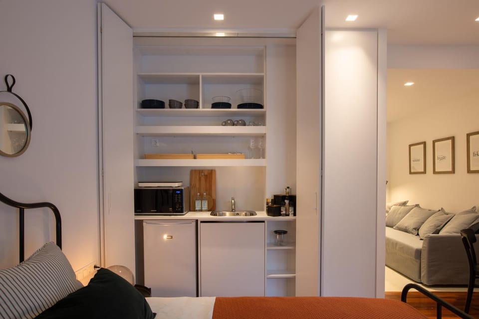 Kitchen or kitchenette, Living room, Seating area