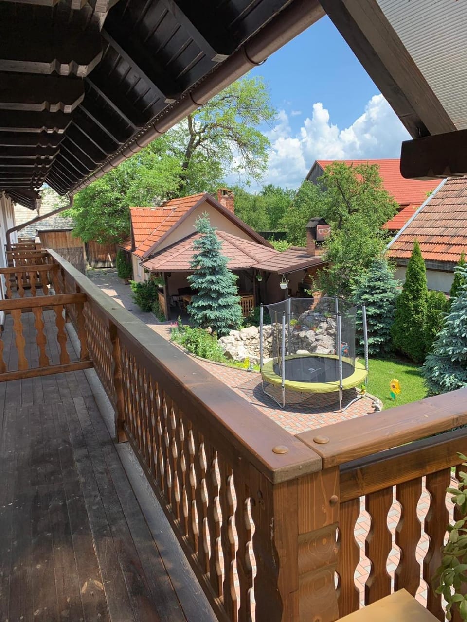Pensiunea Haiduc Sacele Brasov Bed and Breakfast in Brașov County
