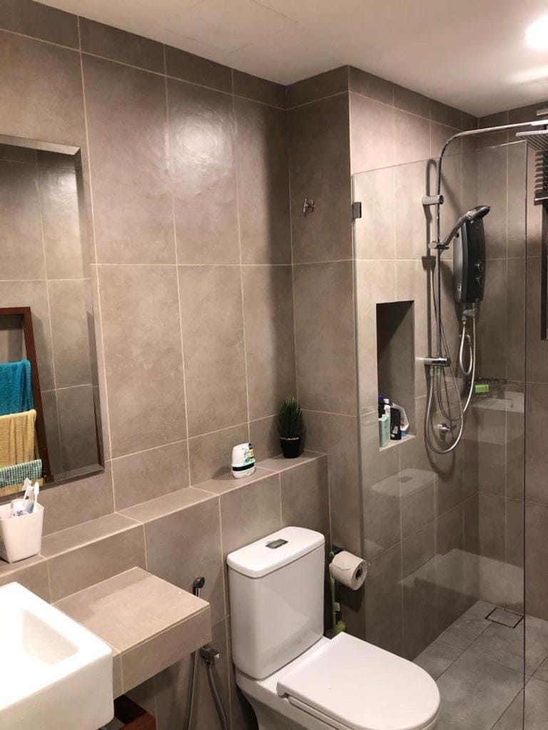Shower, Toilet, Bathroom