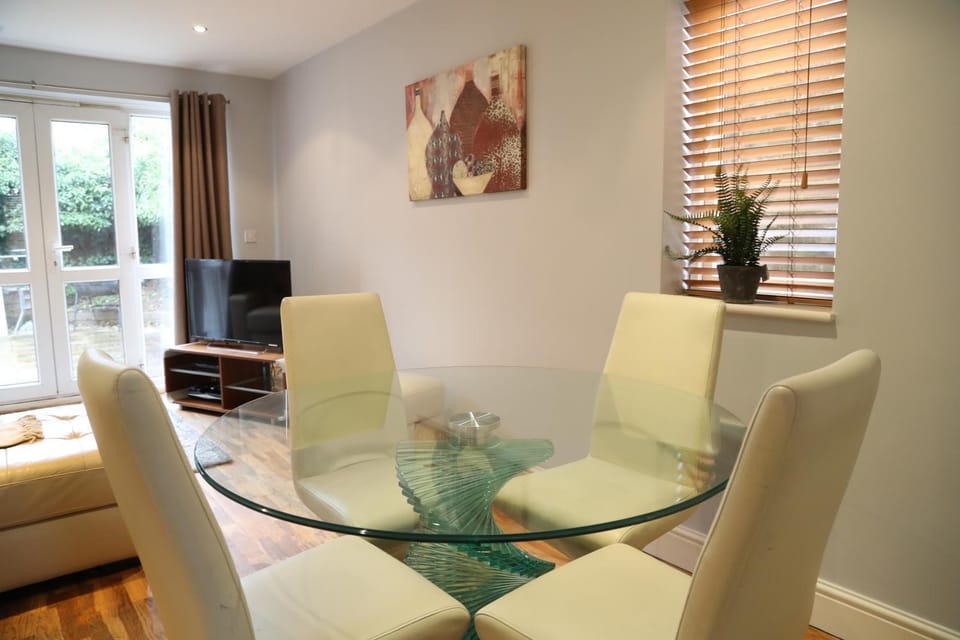 Letting Serviced Apartments - Sheppards Yard, Hemel Hempstead Old Town Apartment in Hemel Hempstead