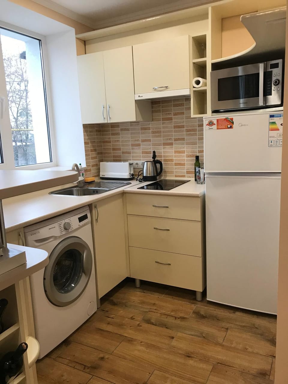 Kitchen or kitchenette