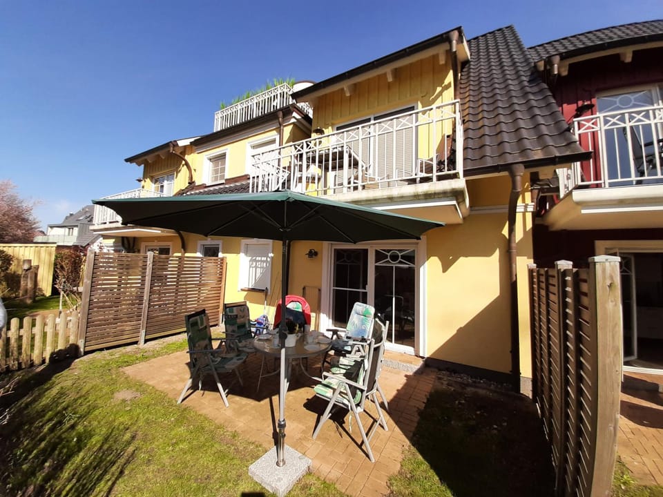 Property building, Balcony/Terrace