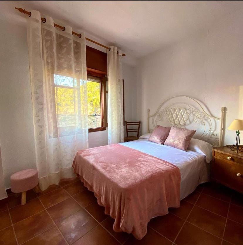 La Cueva deLola Apartment in Alcalá del Júcar