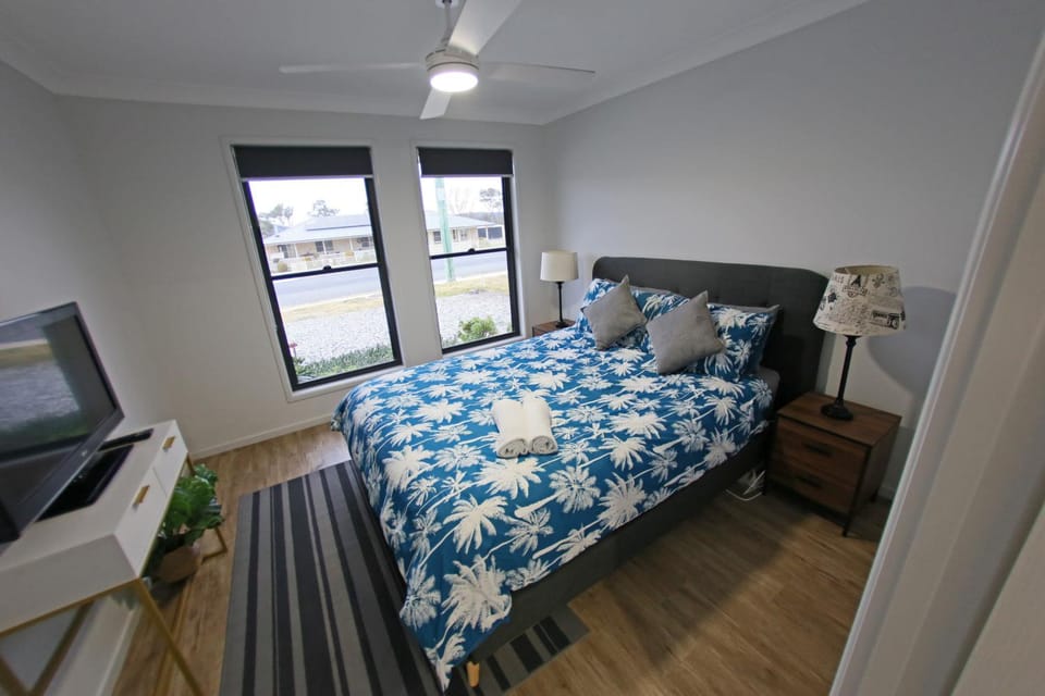 Communal lounge/ TV room, TV and multimedia, Bedroom