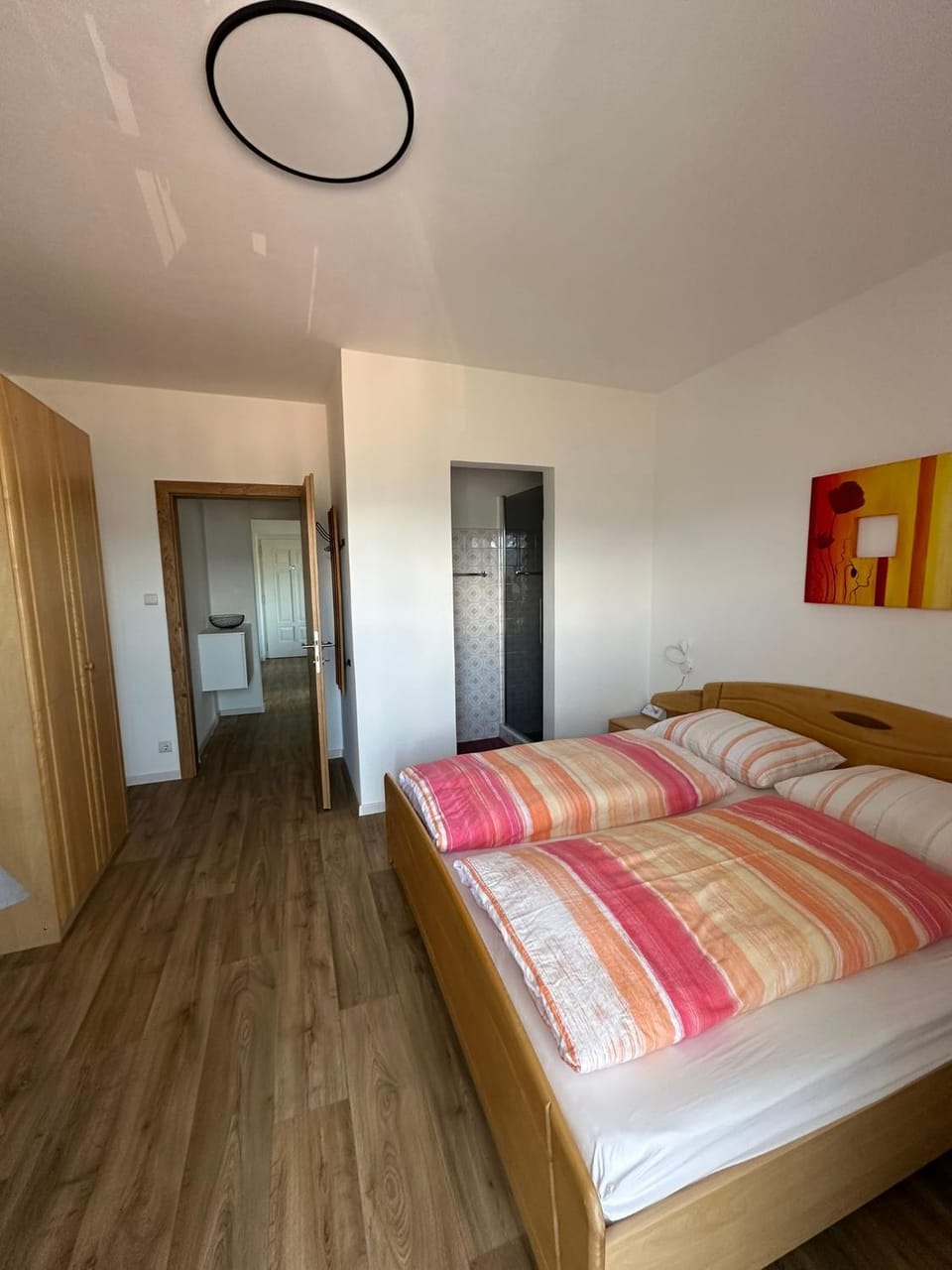 Shower, Bed, Bedroom, wardrobe