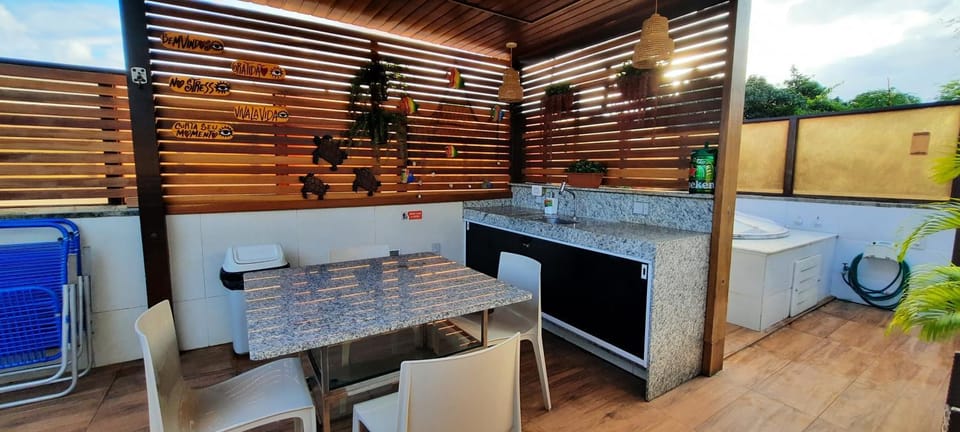 Hot Tub, Solarium