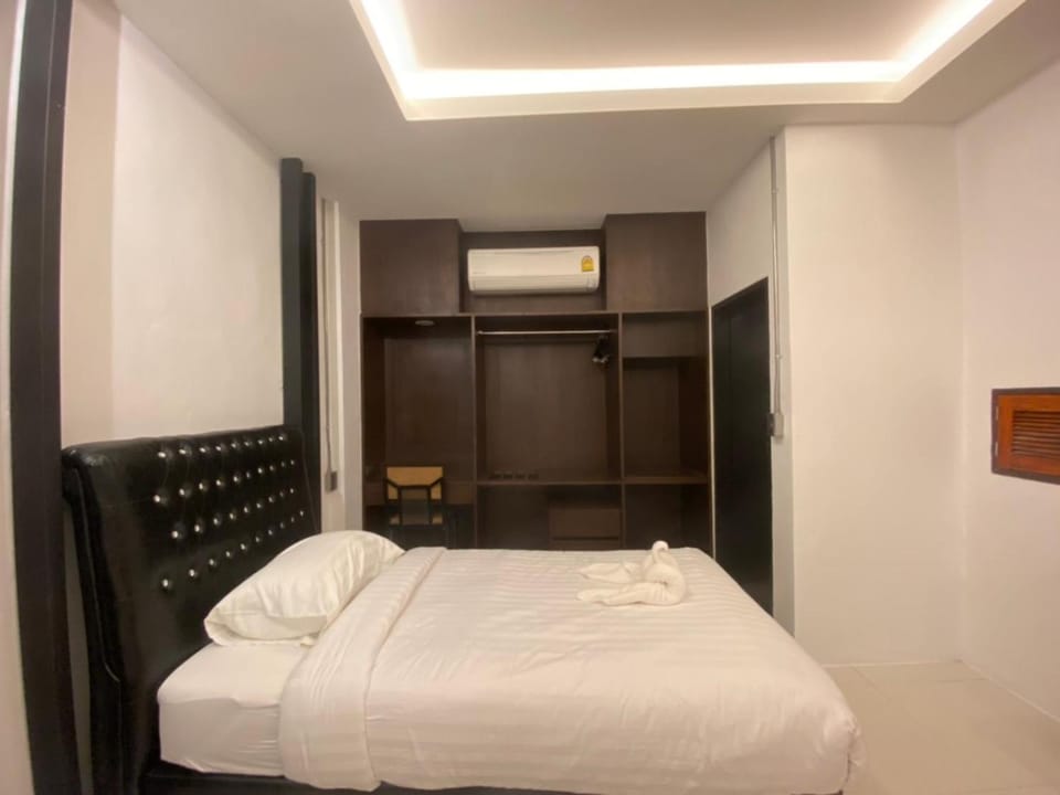น่านลอฟท์รูมแอร์พอร์ต Hotel in Laos
