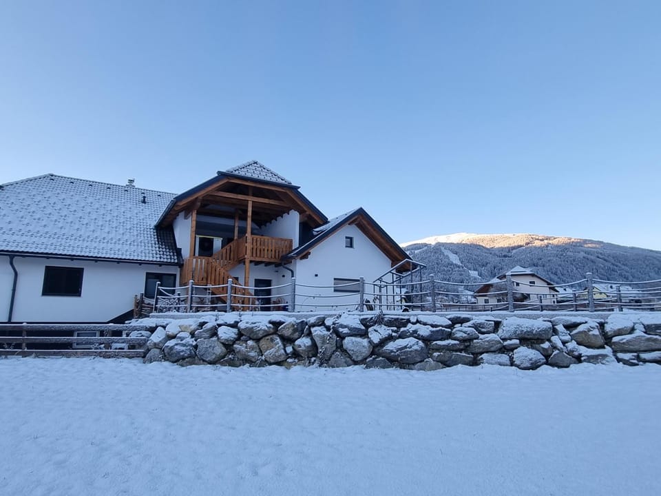 Property building, Winter