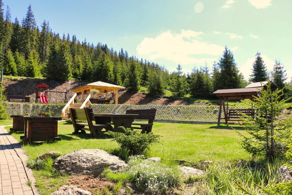 Natural landscape, Garden view, Mountain view
