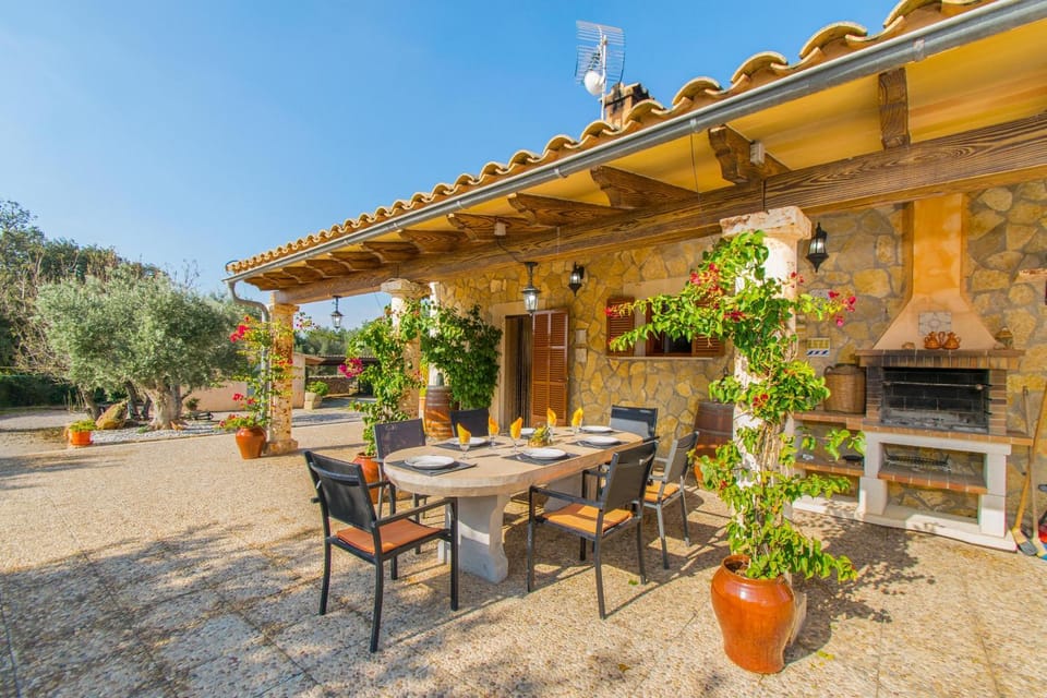 Patio, BBQ facilities, Garden, Balcony/Terrace