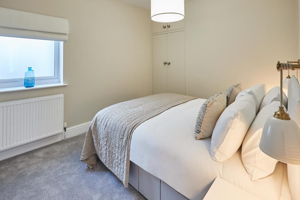 Bed, Bedroom, internet