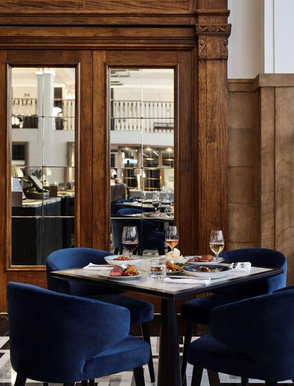 Restaurant/places to eat, Restaurant/places to eat