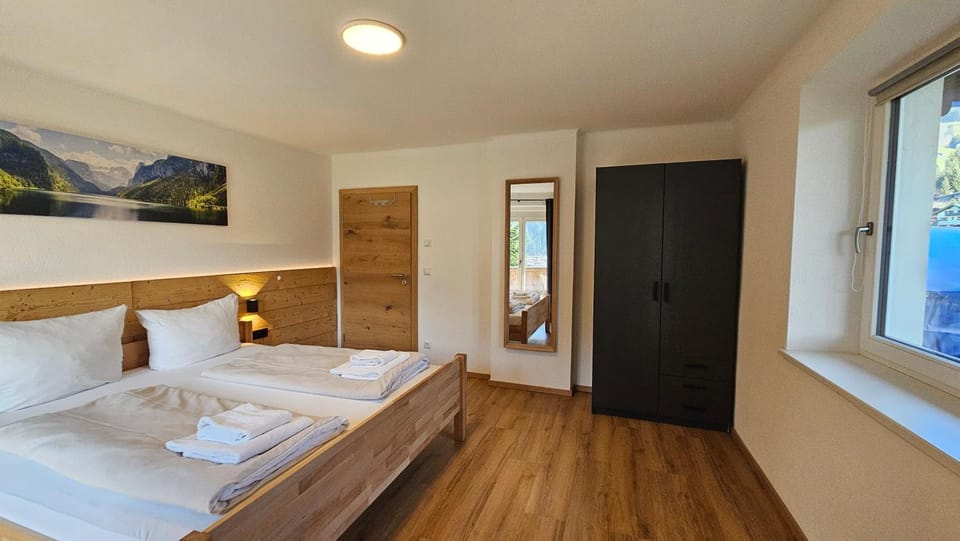 Bed, Photo of the whole room, Bedroom, Mountain view, wardrobe