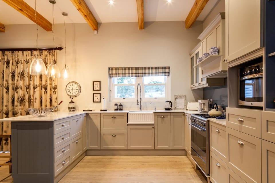 Coffee/tea facilities, Kitchen or kitchenette, minibar, pet friendly, stove, toaster, kitchen