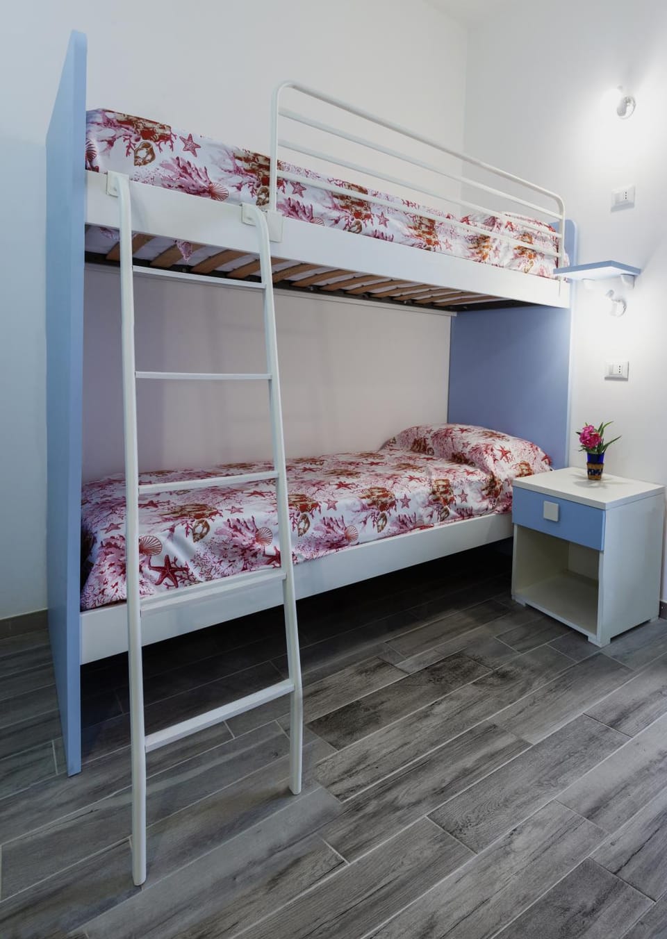 bunk bed