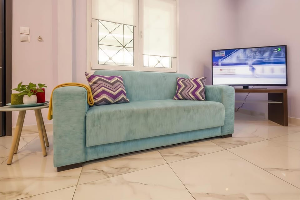 Modern fully-equipped house, 5 min walk from metro House in Chalandri