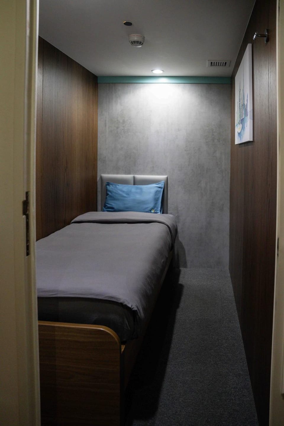 Sleepover Terminal 1, Concourse D - formerly sleep 'n fly Capsule hotel in Dubai