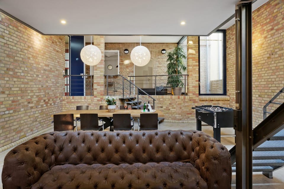 Seating area, Dining area