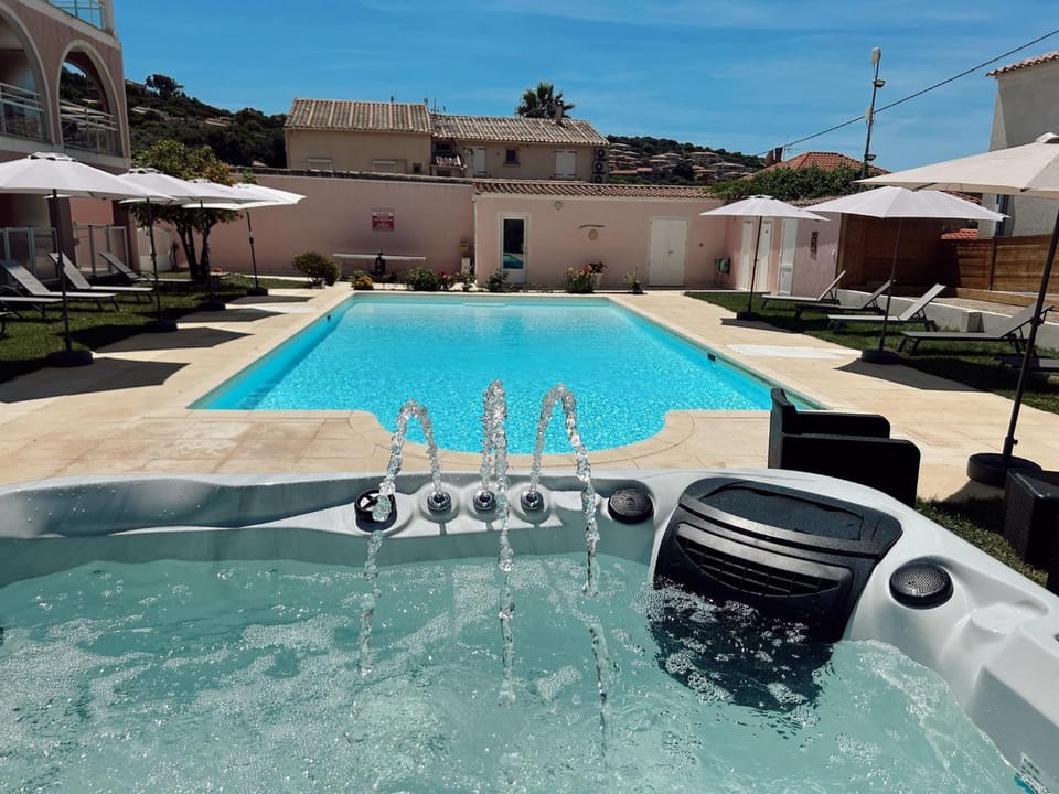 Hot Tub, Spa and wellness centre/facilities, Swimming pool