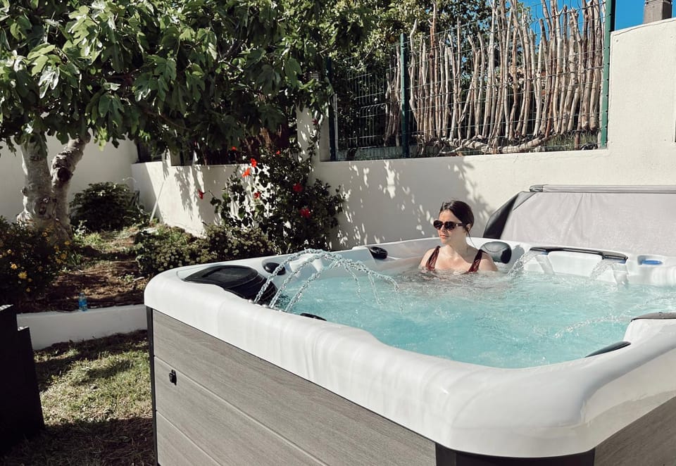 Hot Tub, Spa and wellness centre/facilities