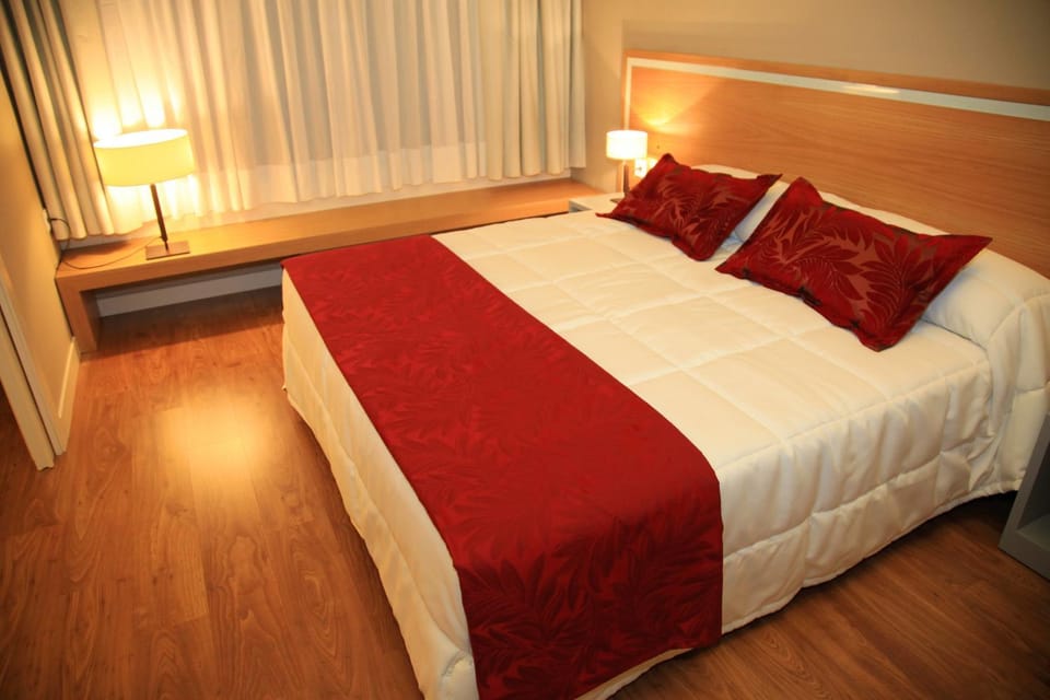 Photo of the whole room, Decorative detail, Bedroom