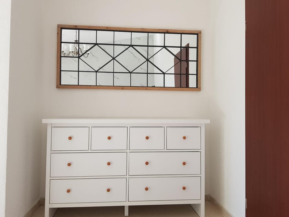 Bedroom, wardrobe