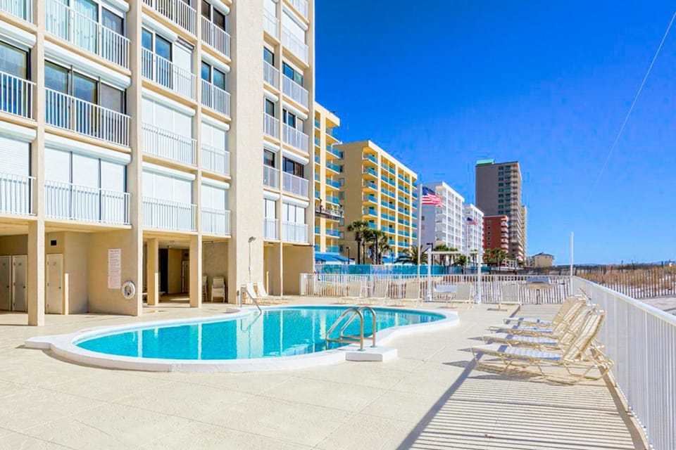 The Edgewater 44 Apartment in West Beach