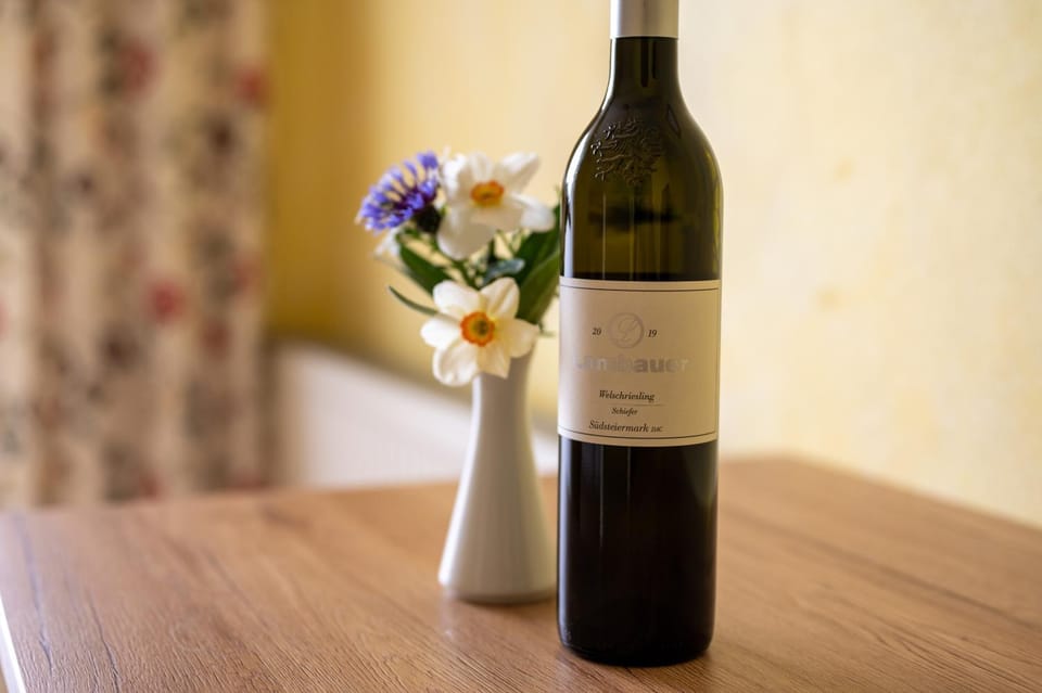Weingut Lambauer Bed and Breakfast in Styria