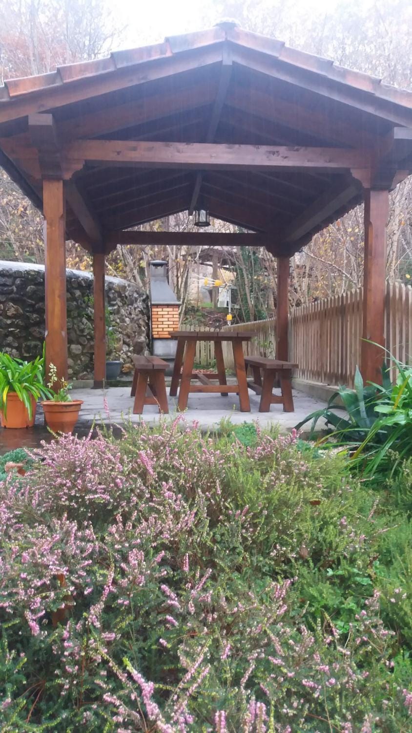CASA RURAL LA MONTESINA House in Asturias