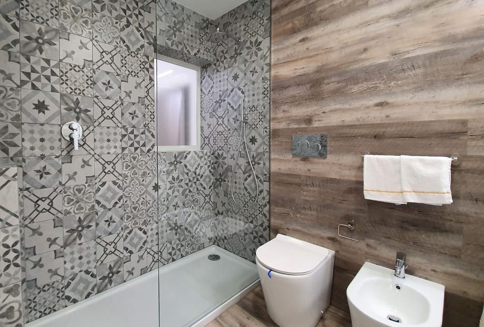 Space Suite Apartment in Cagliari