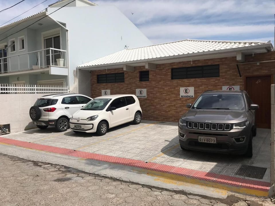 Casa - Próximo a UFSC e CENTRO - 5 KM House in Florianopolis