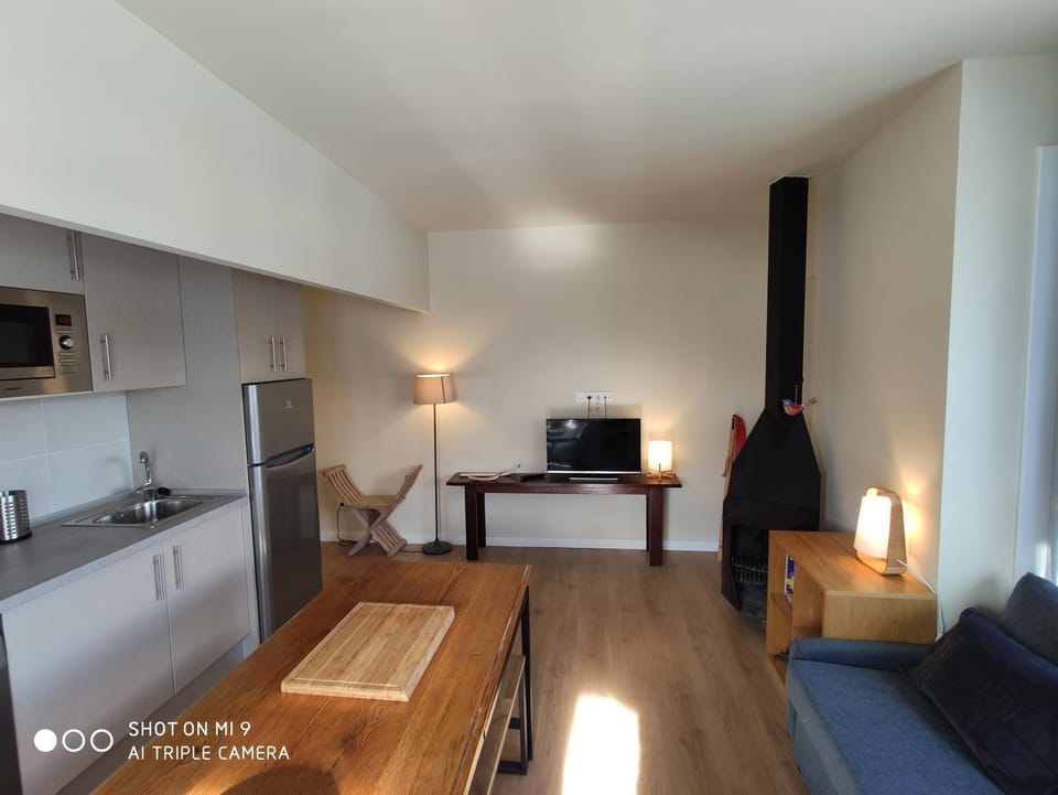 Communal lounge/ TV room, TV and multimedia, Living room