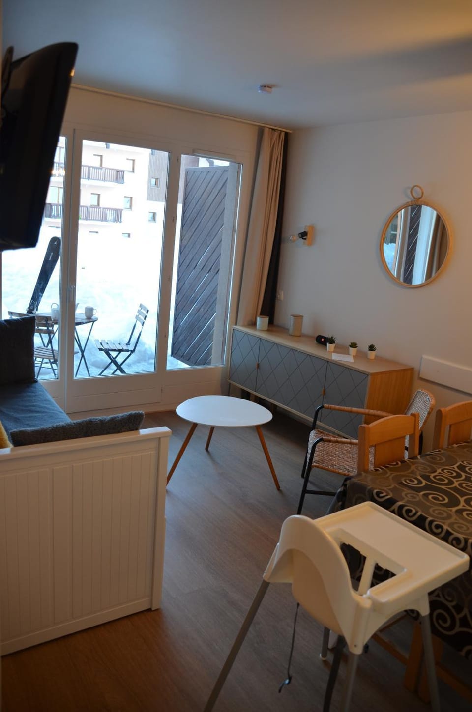 Living room, Seating area