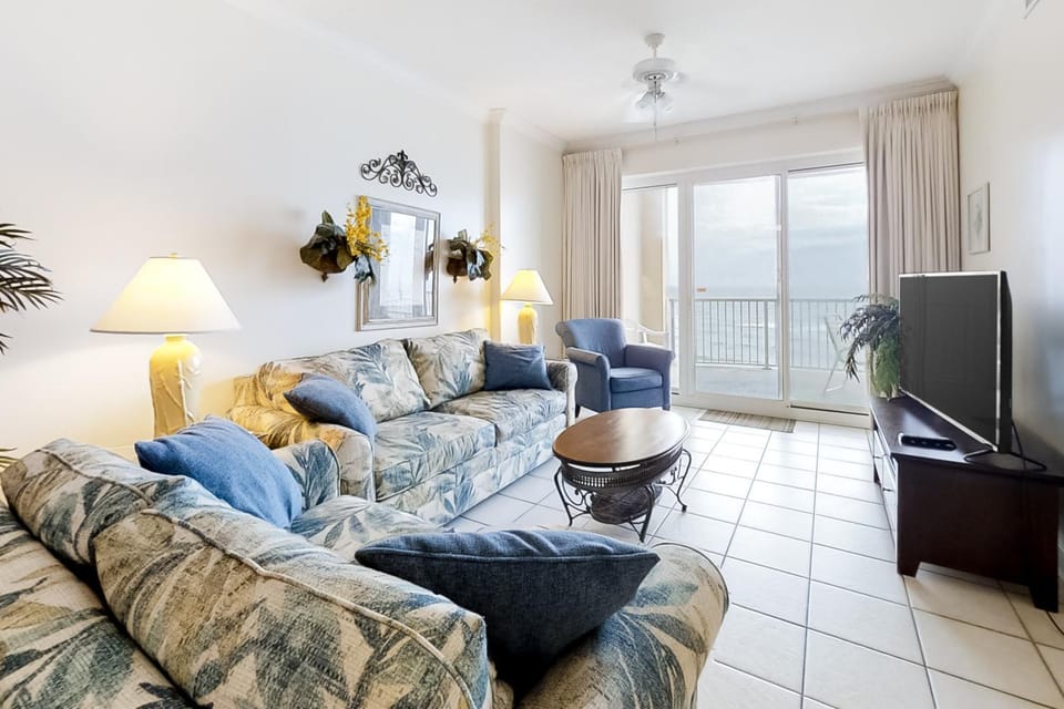 Island Royale 602 Apartment in West Beach