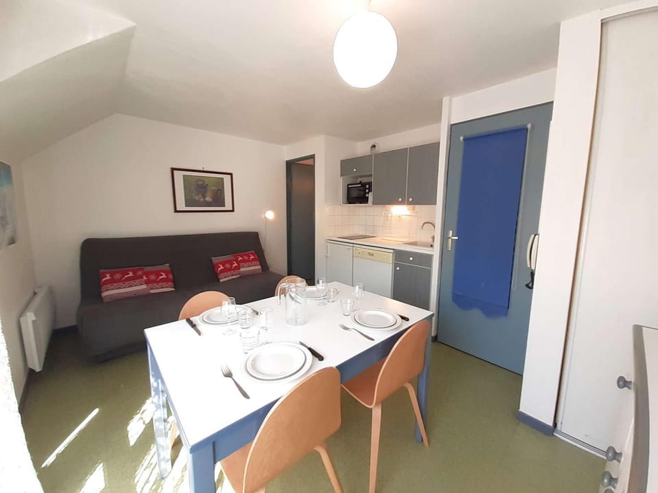 Studio cosy 4 pers avec balcon, parking et salle de musculation à St Lary Soulan - FR-1-457-270 Apartment in Saint-Lary-Soulan