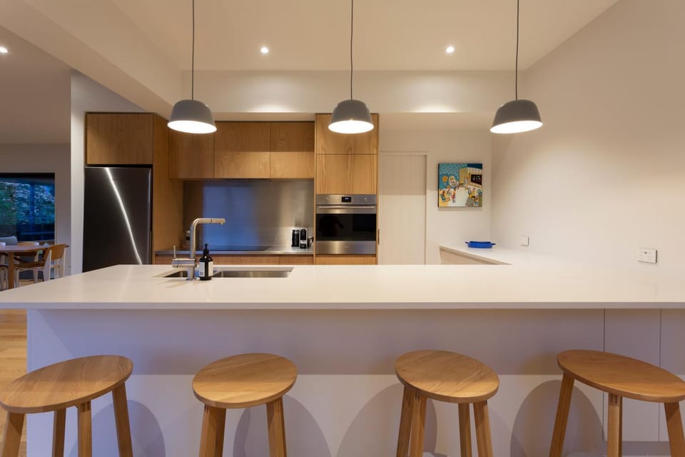 Kitchen or kitchenette, Dining area, dishwasher, oven, stove