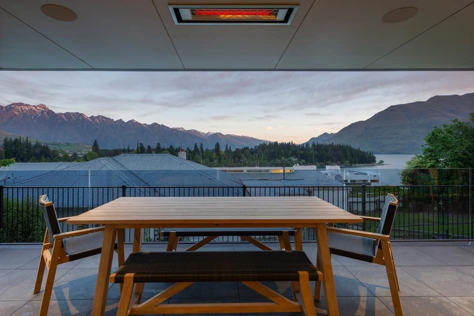 Balcony/Terrace, Mountain view, Sunset