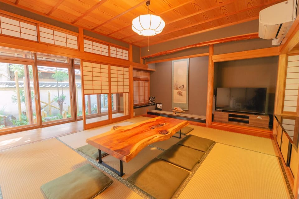 庭之宿 新大阪日本庭園の家 -Residence inn Niwanoyado- House in Osaka