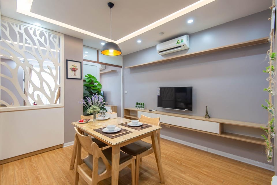 TV and multimedia, Seating area, Dining area, air conditioner