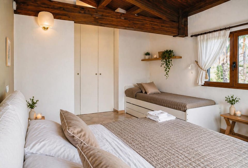 Bed, Photo of the whole room, Bedroom, wardrobe