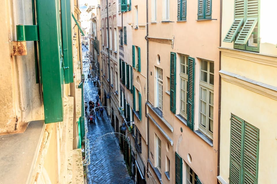 Elegant House Via Pia Apartment in Savona