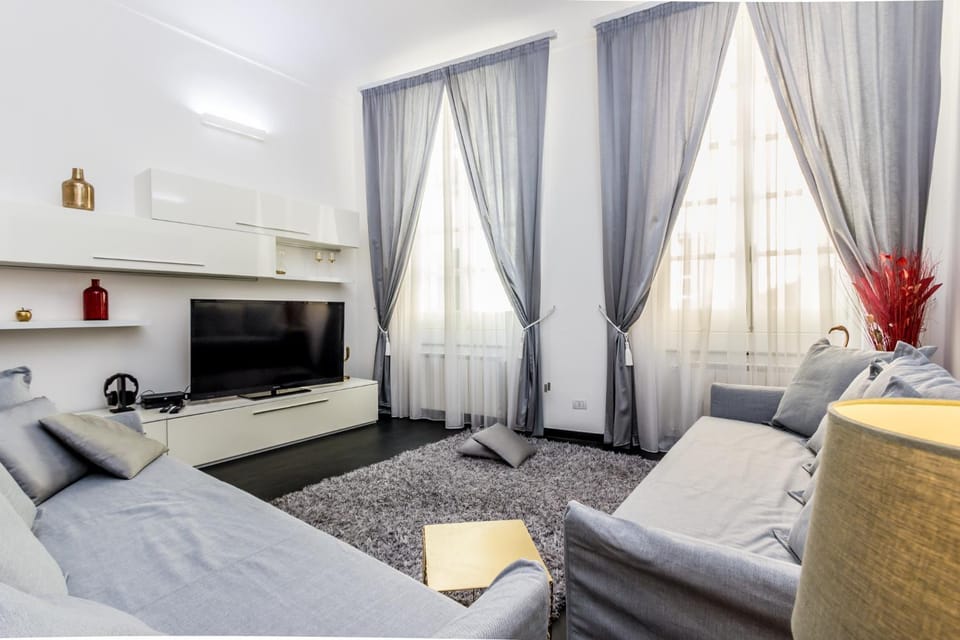 Elegant House Via Pia Apartment in Savona