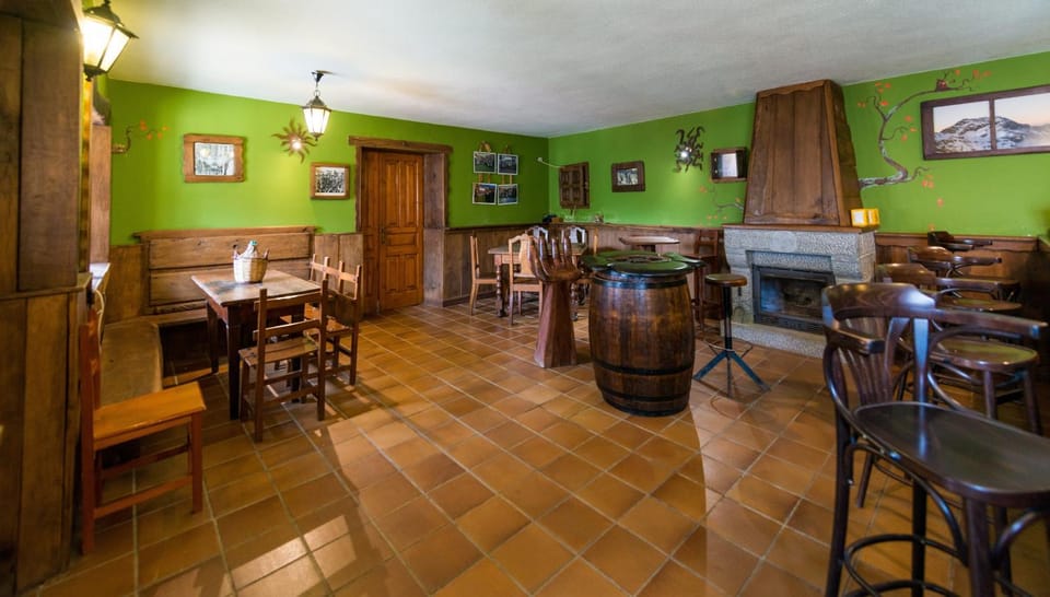 Lounge or bar