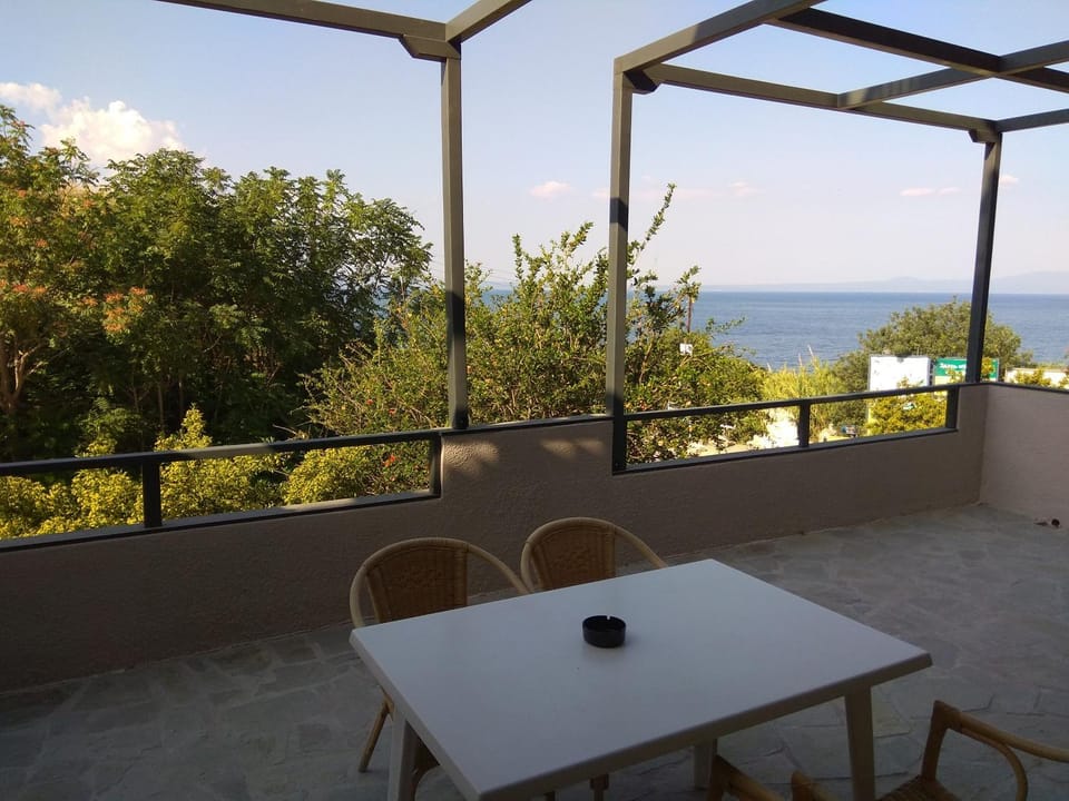 Day, Natural landscape, View (from property/room), Balcony/Terrace, Sea view
