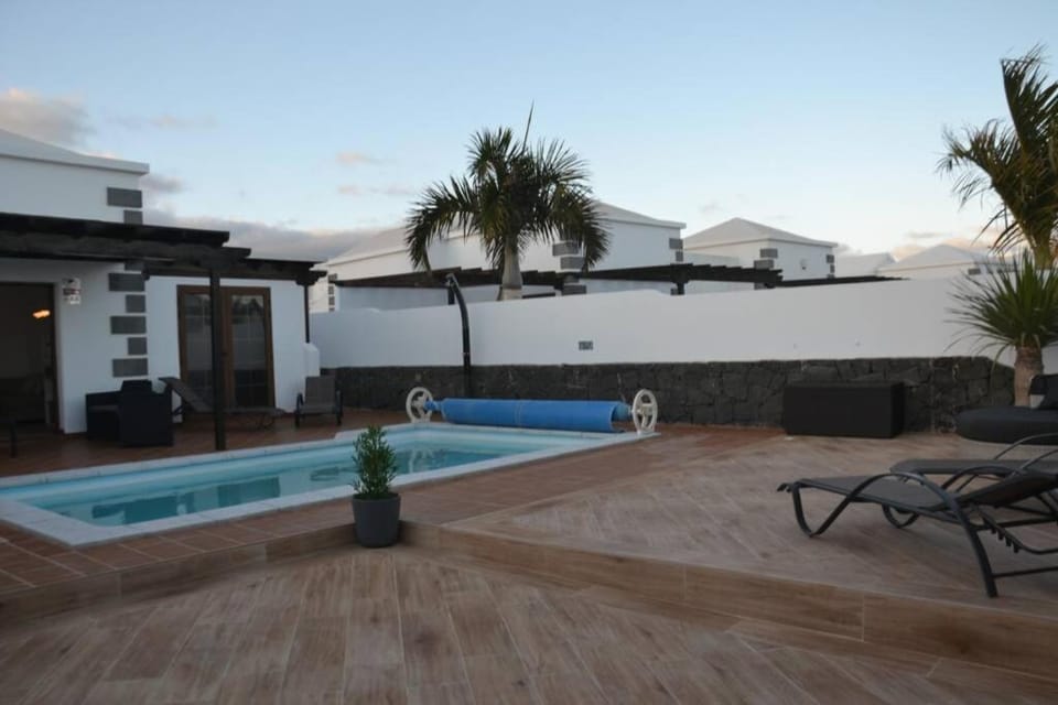 VILLA MANUEL -LANZAROTE Villa in Playa Blanca