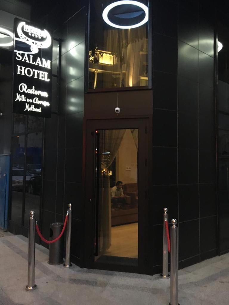Property building, Facade/entrance