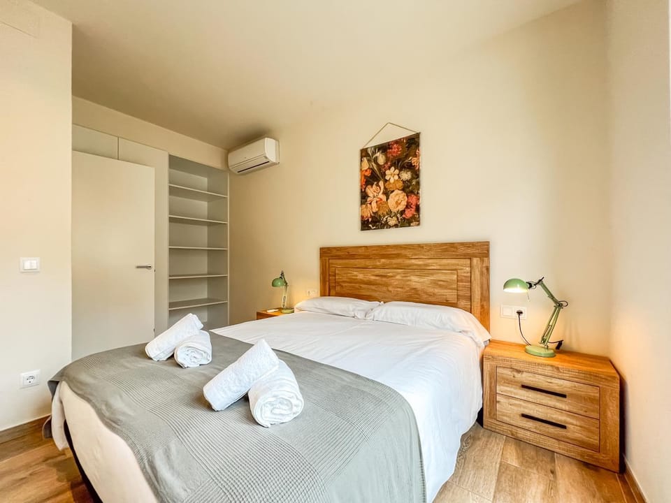 Can Cintet 1- Apartamento en la plaza de Besalú Apartment in Garrotxa