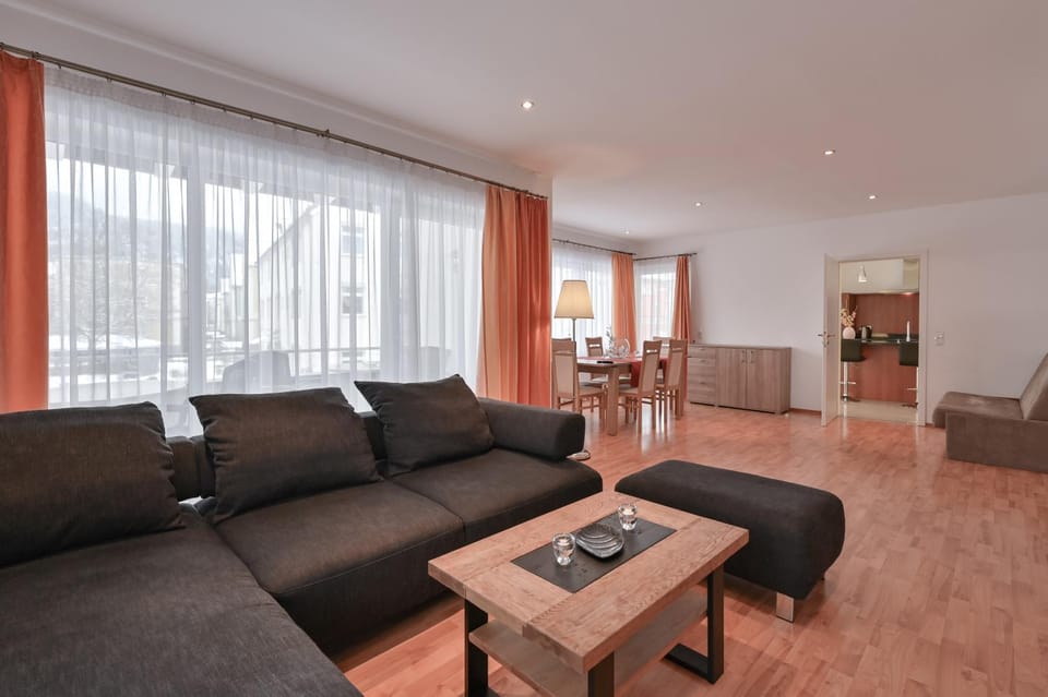 Living room, Lounge or bar, Seating area